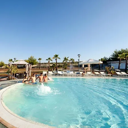 ホテル Masseria Grottella アヴェトラーナ