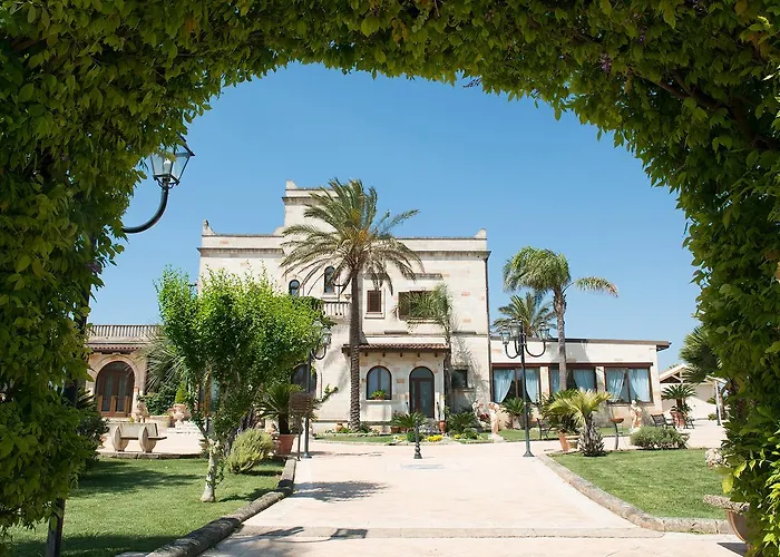 Hotell Masseria Grottella 4*