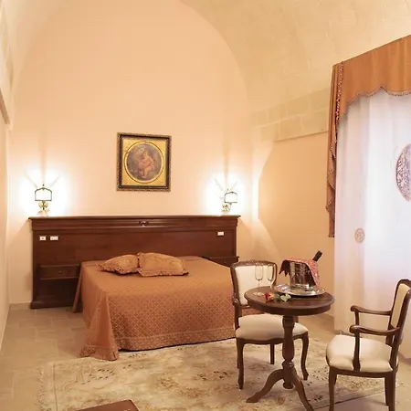 Masseria Grottella 酒店 4*
