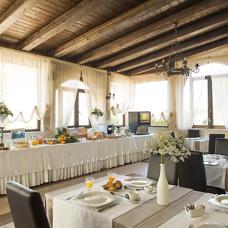 Hotel Masseria Grottella 4*