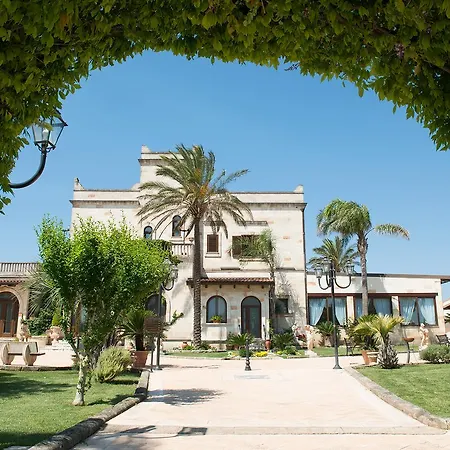 Hotel Masseria Grottella 4*
